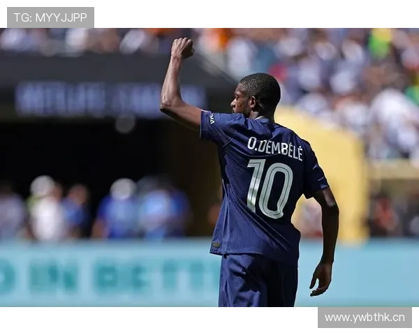 拉明·亚马尔：欧冠完成生涯首秀