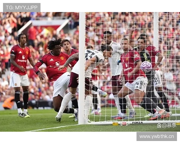 曼联近期战术执行持续崩盘,再精妙设计也难掩场上混乱局面
