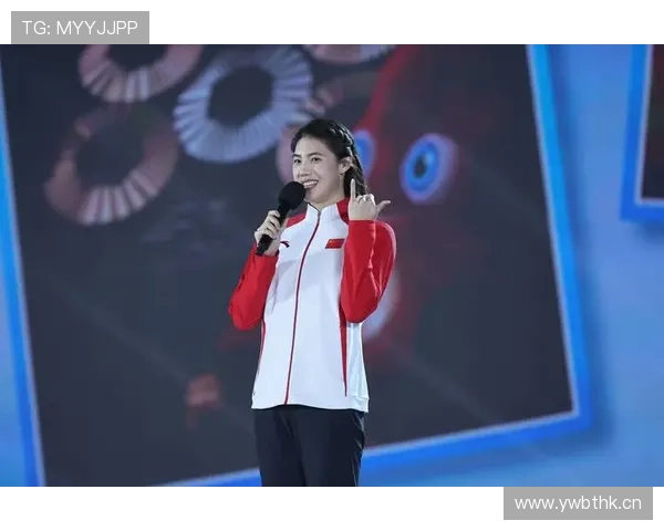 张雨霏训练完顺手买了个包，价格够我干一年